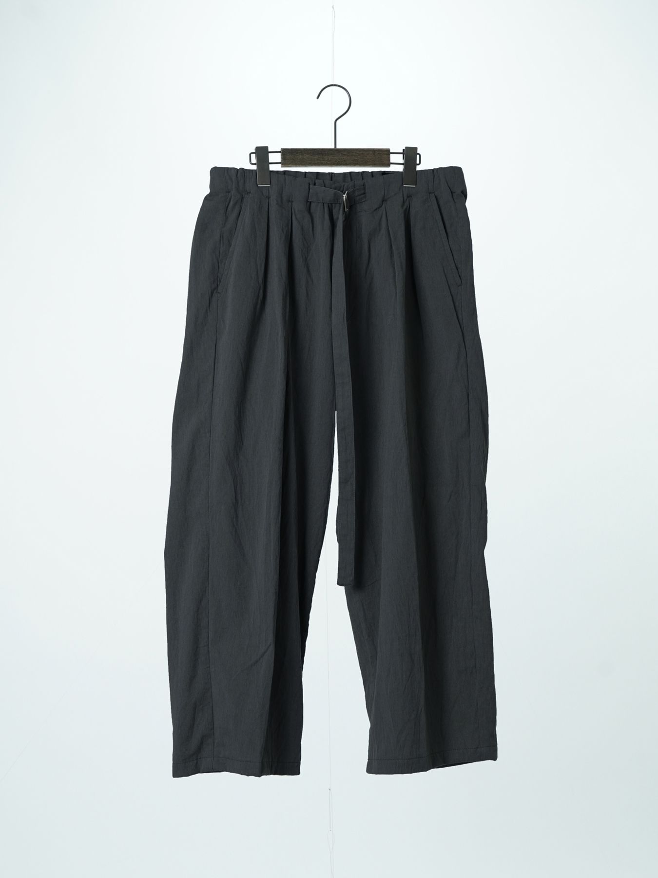 【予約品 2月1日(日) 締切】DRESSYEASE TRUSERS pique / ツータックイージートラウザーズ / チャコール