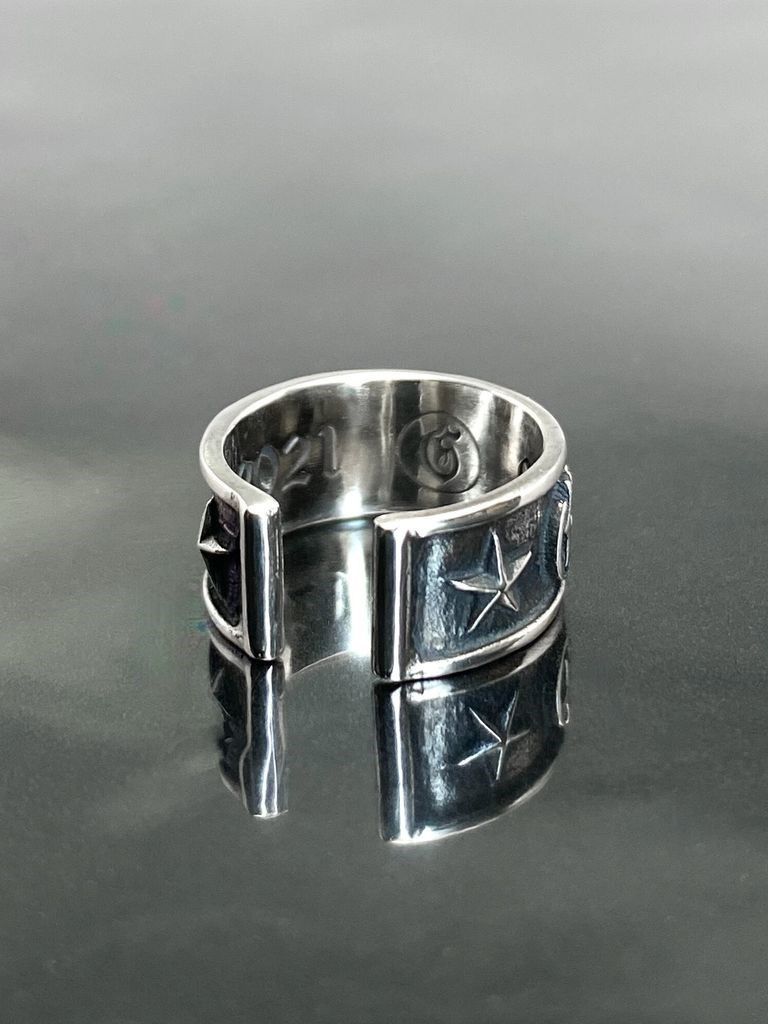 《受注生産》 LABEL EAR CUFF イヤーカフ / 注文から2～3週間後入荷予定