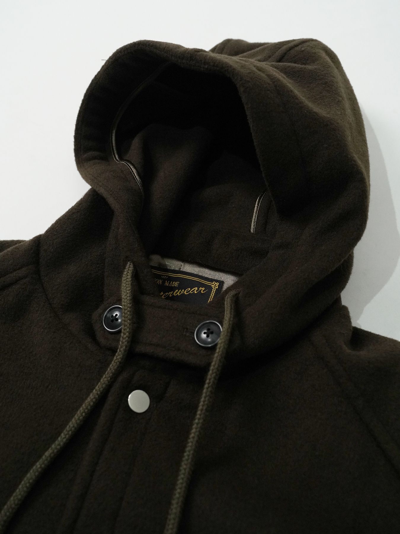 【予約品 5月27日(水) 締切】BURLY-COAT / フードコート / オリーブ