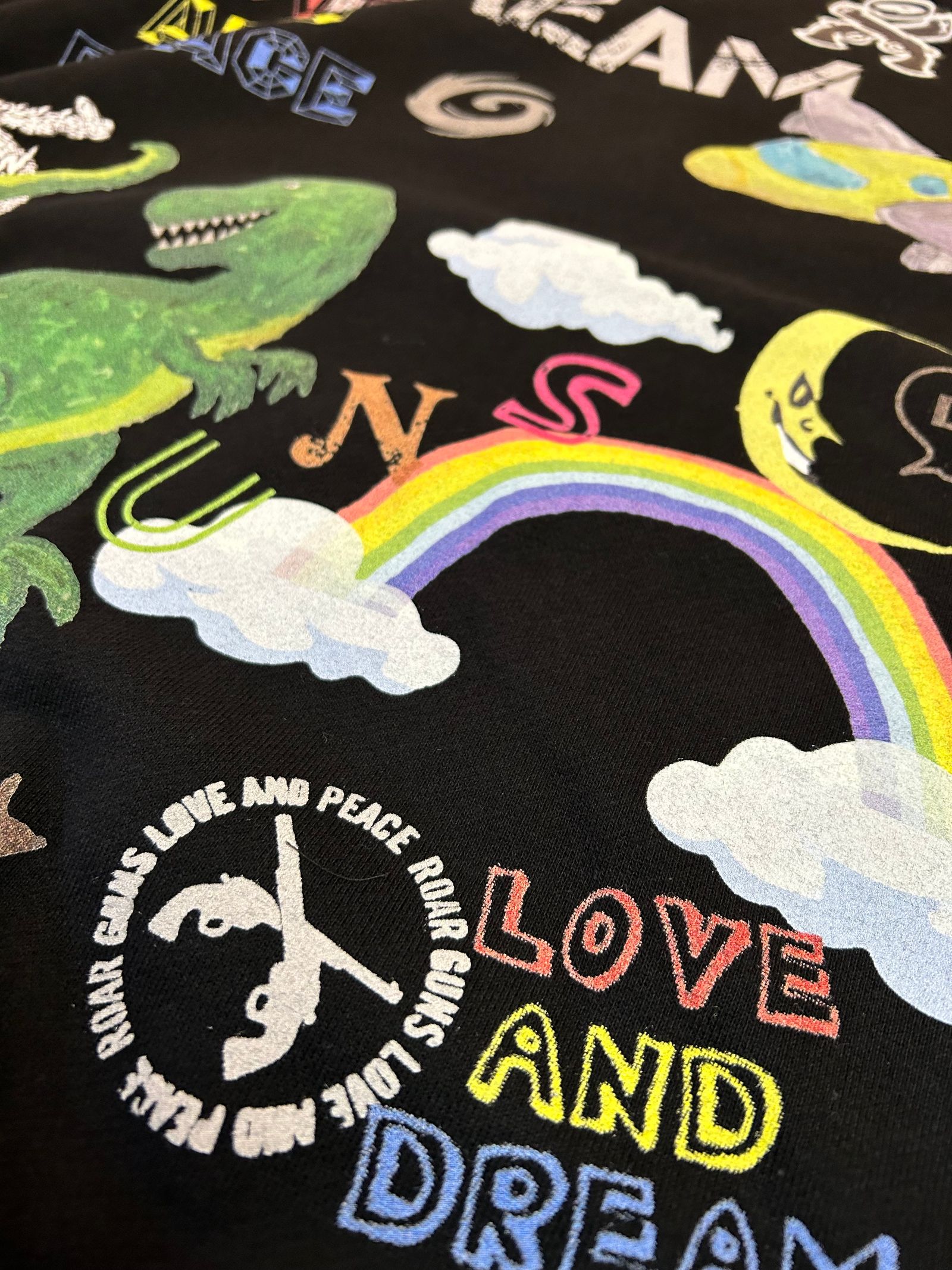 DINOSAUR CREWNECK  / スウェット / ブラック・カラフル  【roarguns 】