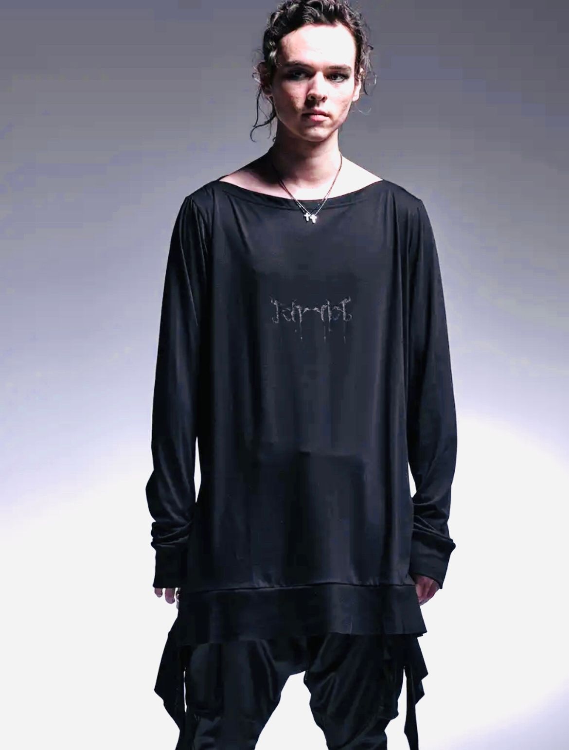 Boat Neck Flare T-Shirt / ボートネック フレアTシャツ / ブラック