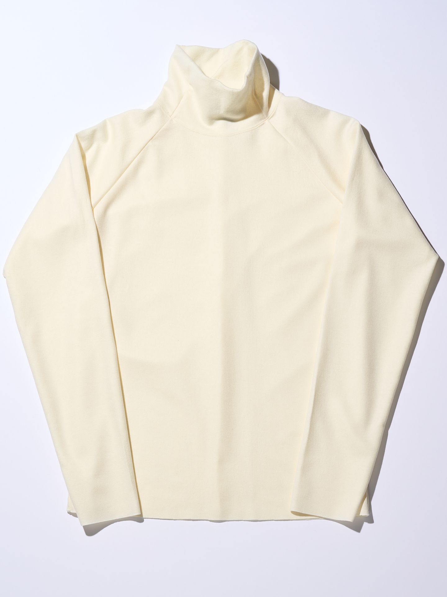 【予約品】 fine wool mock-neck / ニットカットソー / オフホワイト