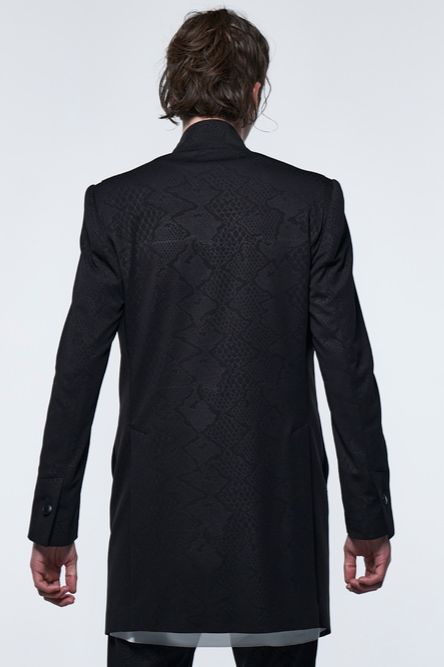 《予約品》 StandCollarLongJacket / パイソン柄エンボス加工ジャージ素材ブラック 【kiryuyrik】 2023年4月以降入荷予定