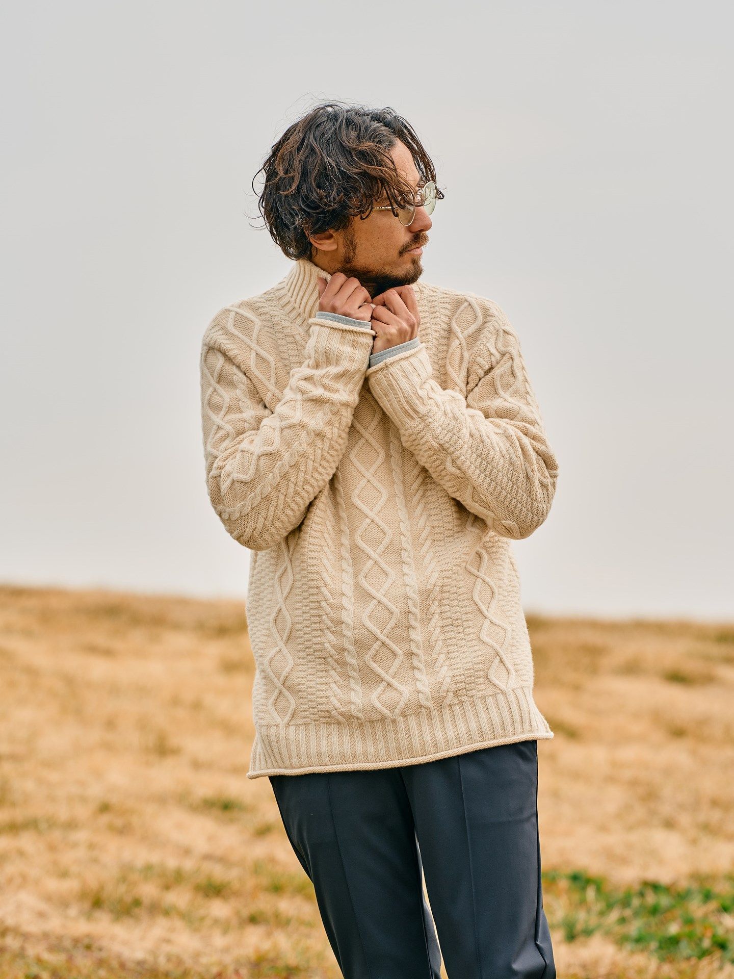 【予約品】 plating cable knit turtle / プルオーバー / ホワイト