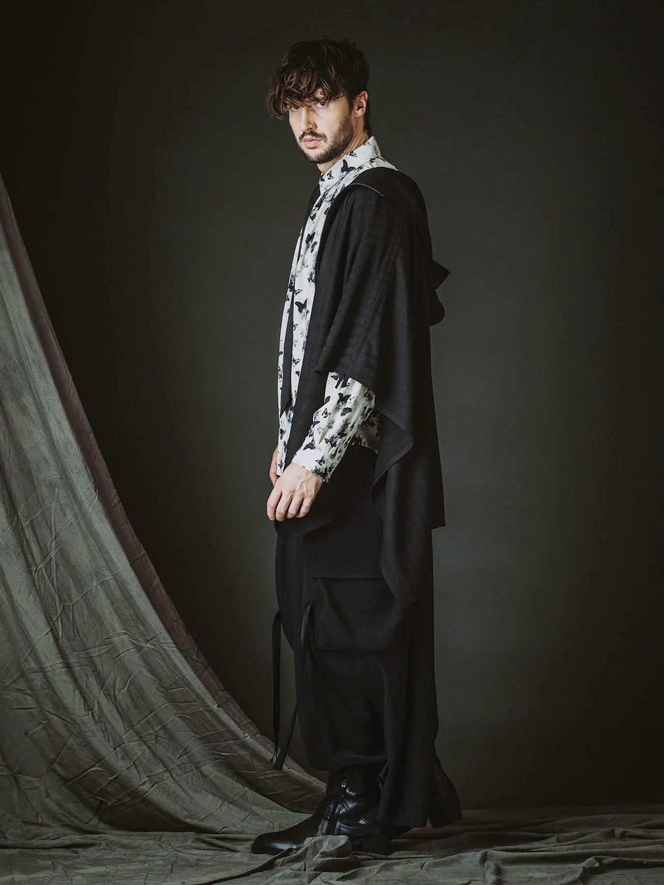 ドローストリングスフーデッドポンチョ / ブラック【NOID.】