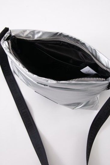 PADDING NYLON BAG ショルダーバッグ / SILVER 【BOY LONDON】