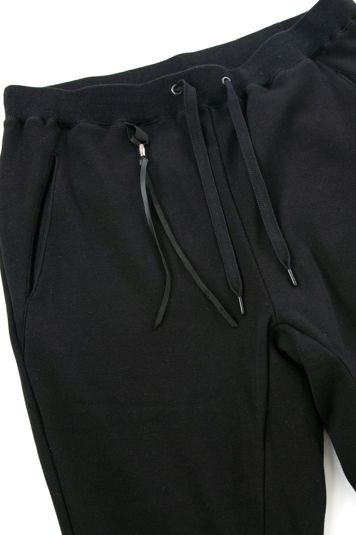 ストレッチコットンポリ ベロア加工ニット サルエルパンツ / BLACK 【STRUM】
