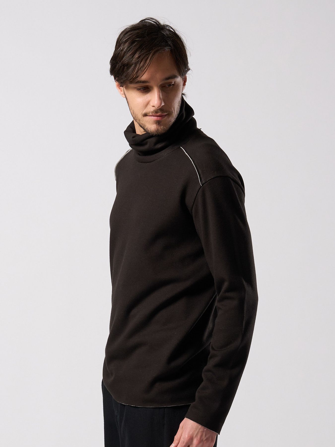 【予約品 4月19日(日) 18時締切】back boa cut-off highneck / バックボア カットオフ ハイネック/ ブラック