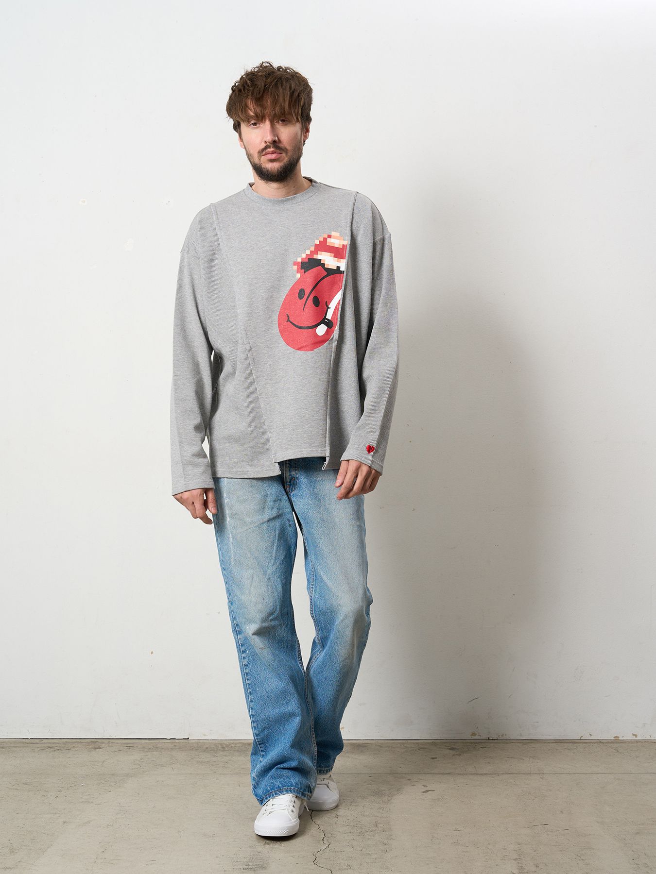 【予約品 5月8日(木) AM10時 締切】 3MIXレイヤードカットオフ モザイクプリント LS ワイドシルエットTシャツ / M.グレー