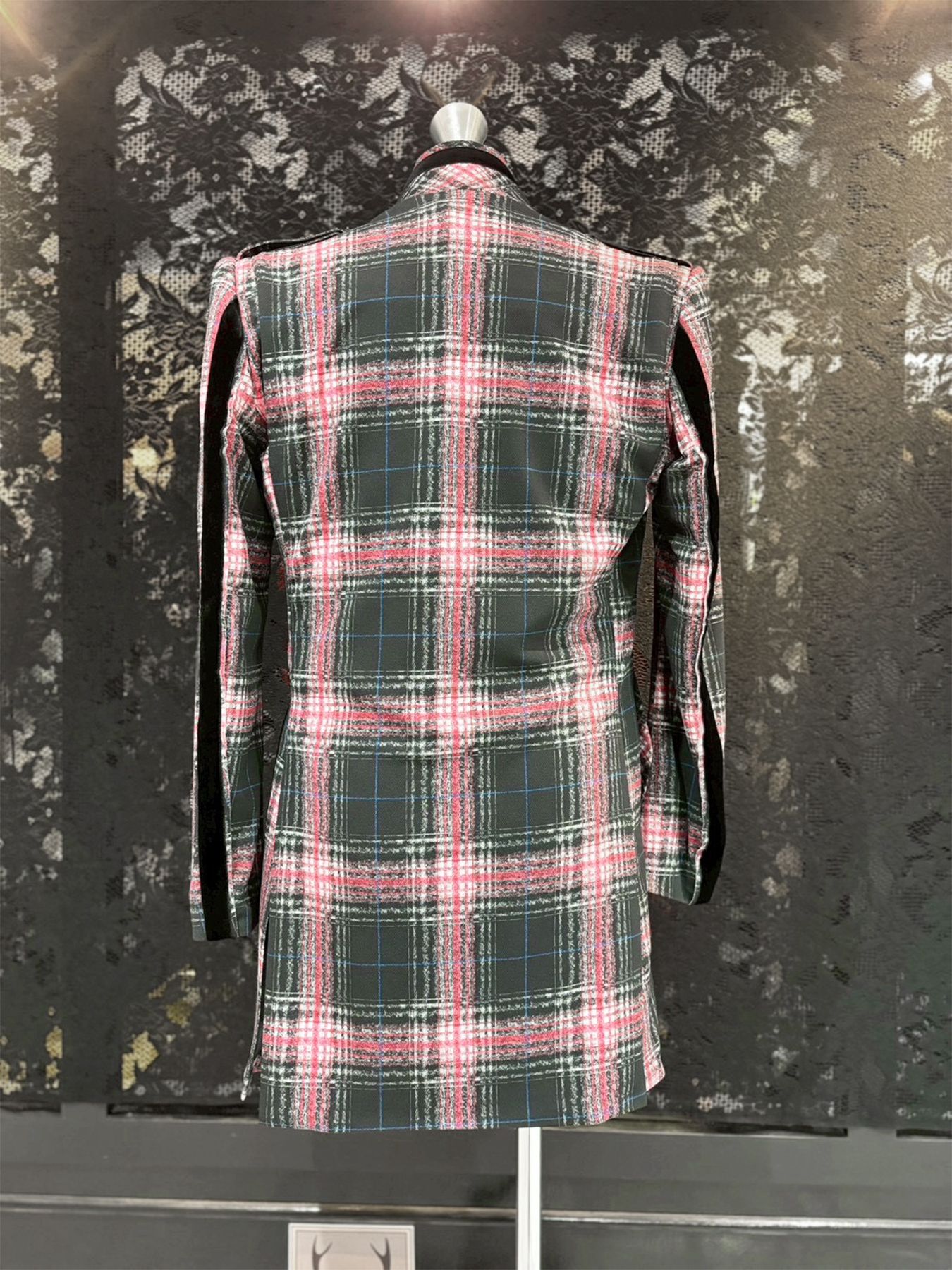 【予約品 1月4日(日) 締切】Trimming Stand Collar Jacket / トリミング スタンドカラージャケット / ブラック&ピンク