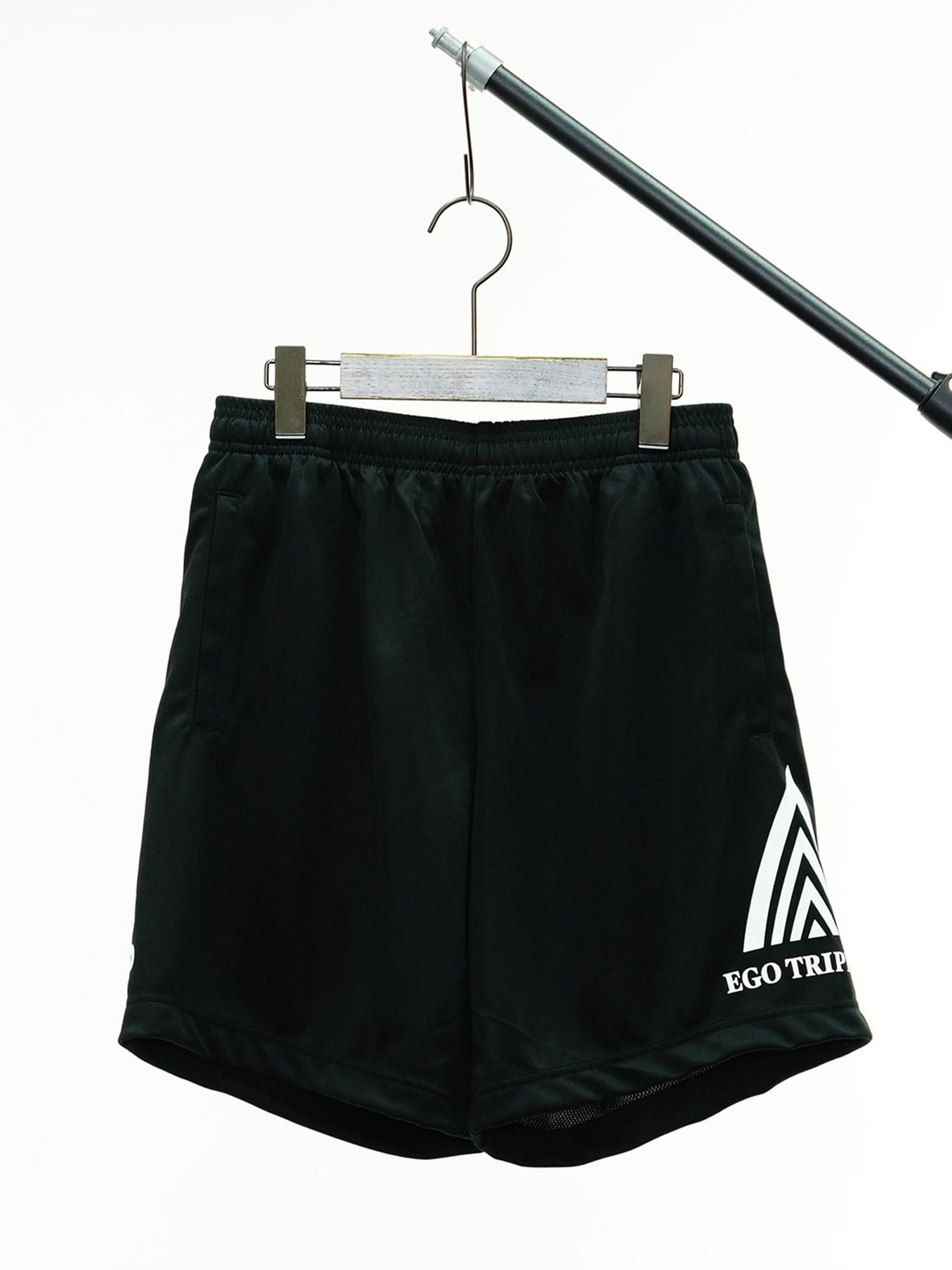 EGO TRIPPING TRAINING SHORTS / トレーニングウェア / ブラック×ホワイト