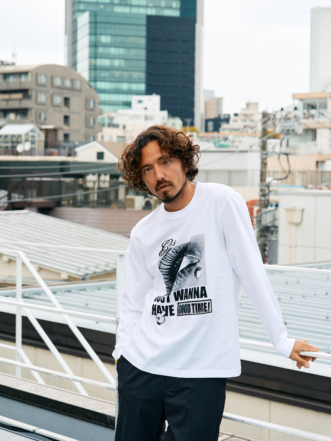 【予約品 5月8日(木) AM10時 締切】 5.6ozコットン天竺JUST WANNA HAVE FUNSシークイン LS Tシャツ / ホワイト