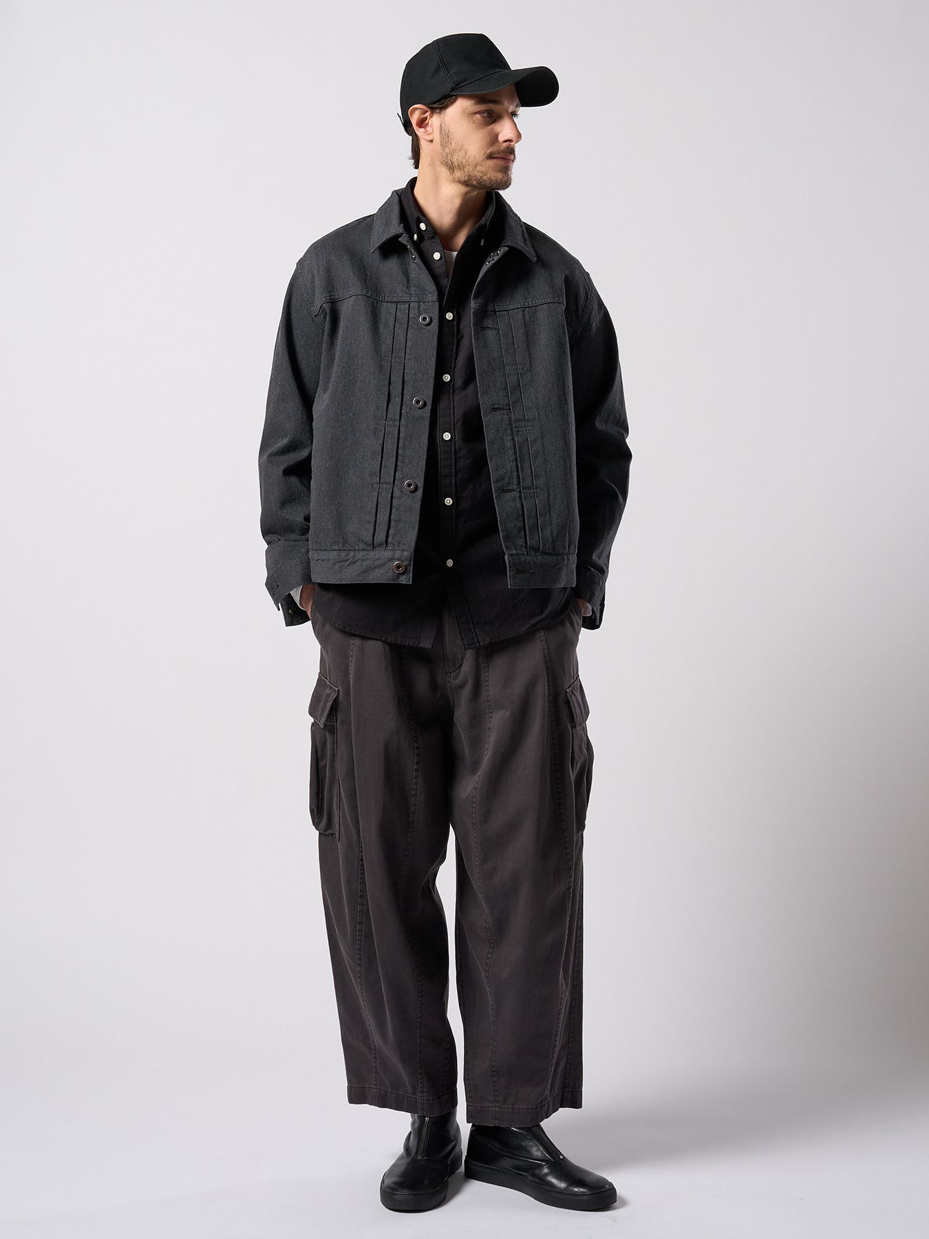 【予約品 4月19日(日) 18時締切】sulfur dyed light easy cargo / 硫化染め ライトイージーカーゴパンツ / フェードチャコール