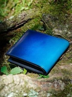 二つ折り財布イタリア産ベビーカーフ × 国産牛革 BLUE商品番号 YVP132【 yuhaku】
