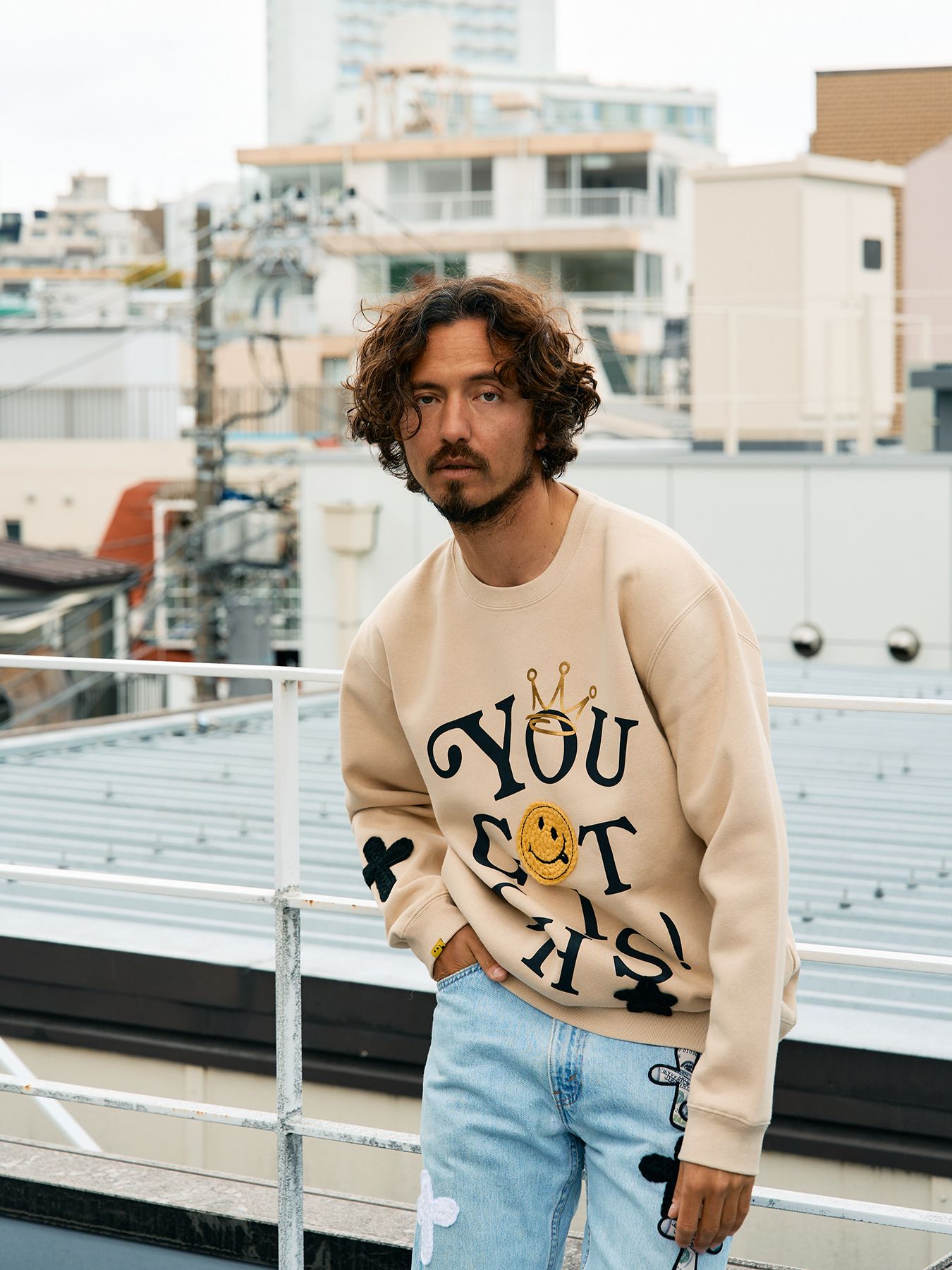 【予約品 5月8日(木) AM10時 締切】 TC裏毛起毛 YOU GOT THIS マルチパッチワークスウェットシャツ / ベージュ
