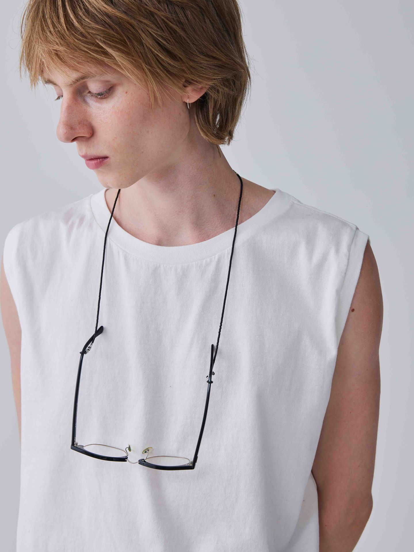 《予約品》 BEADS GLASS CORD&NECKLACE / グラスコード&ネックレス / ブラック 【Iroquois.SENTI】