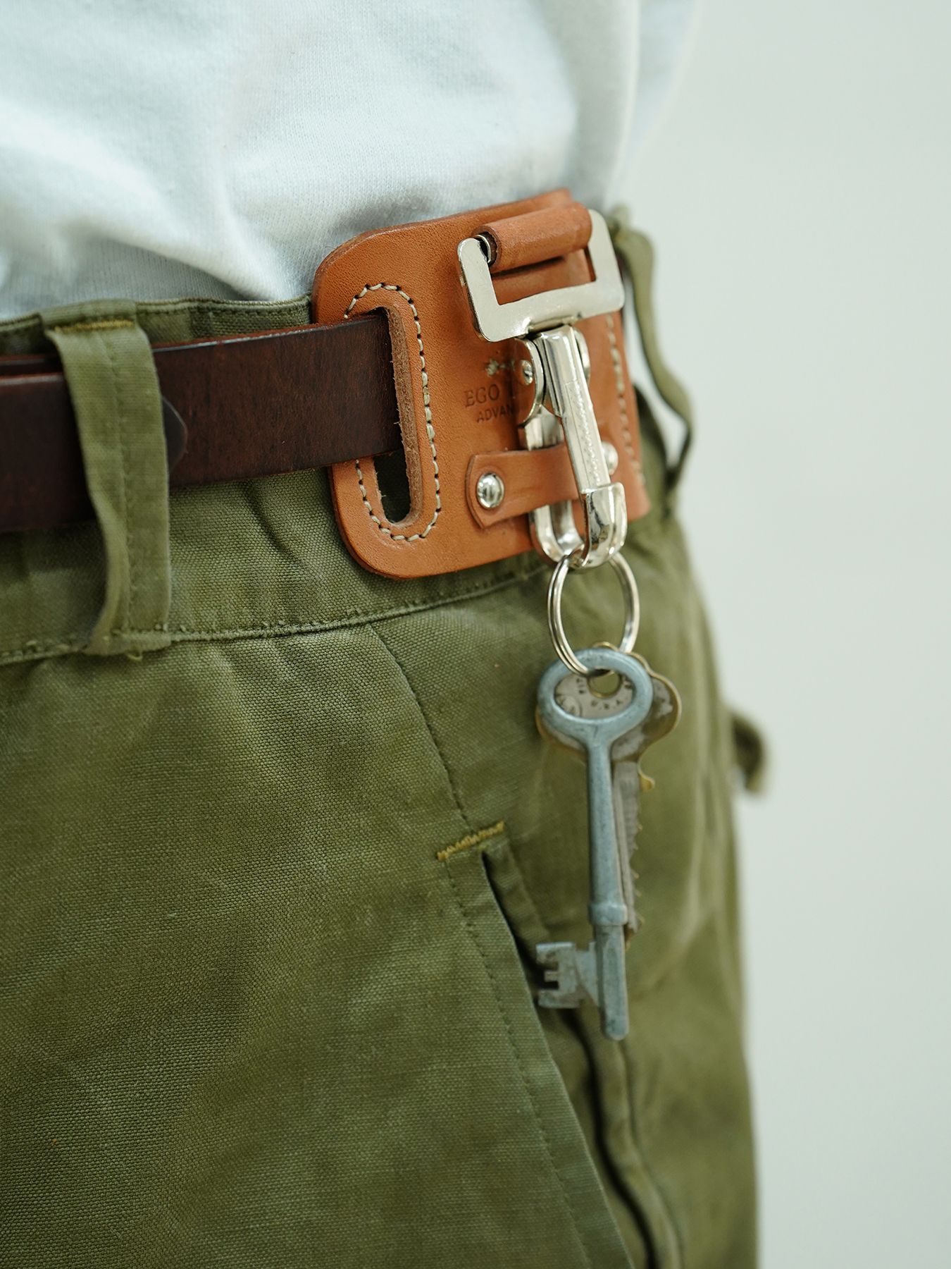 【予約品 5月6日(水) 締切】THE-HOOK / キーホルダー / ブラウン