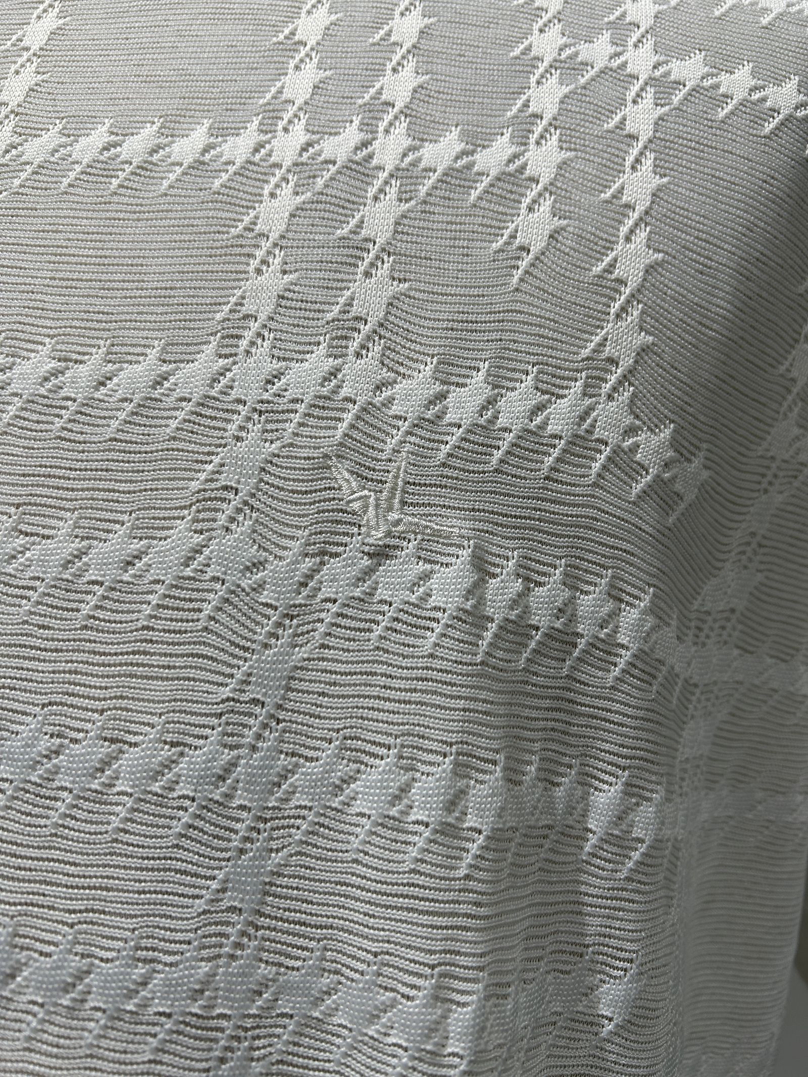 RANDOM HOUNDSTOOTH JACQUARD T-SHIRT / ホワイト