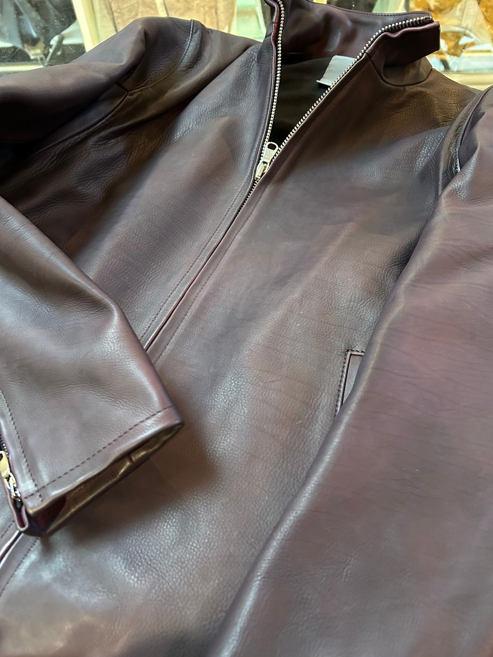 STRUM - Full tanned Calfskin Garment Burning Dyed Hight Neck