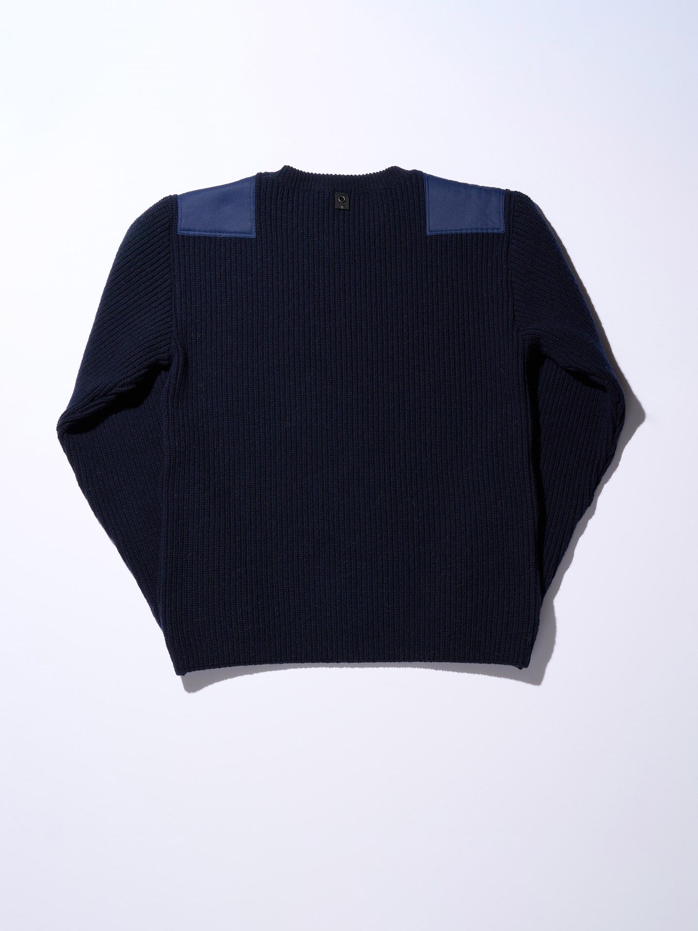 【予約品】 plating cable knit turtle / ニット / ネイビー