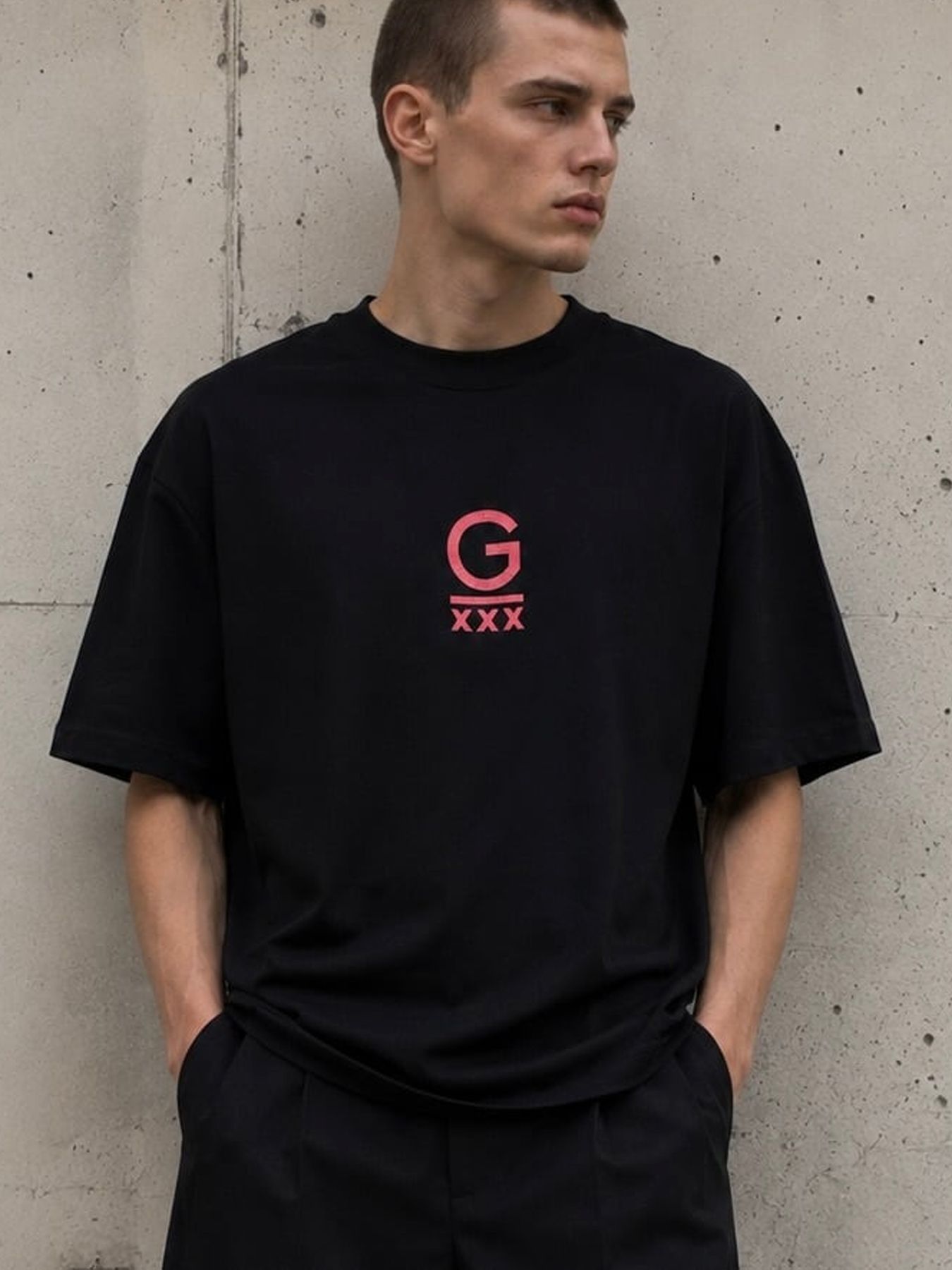 【予約品 6月21日(日) 締切】GODSIZE 2026 ANGEL'S WINGS TEE / ブラック×レッド