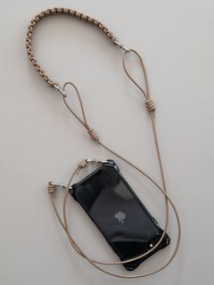 《予約品》 LEATHER BRAID MULTI STRAP / ネックストラップ / キャメル 【Iroquois.SENTI】