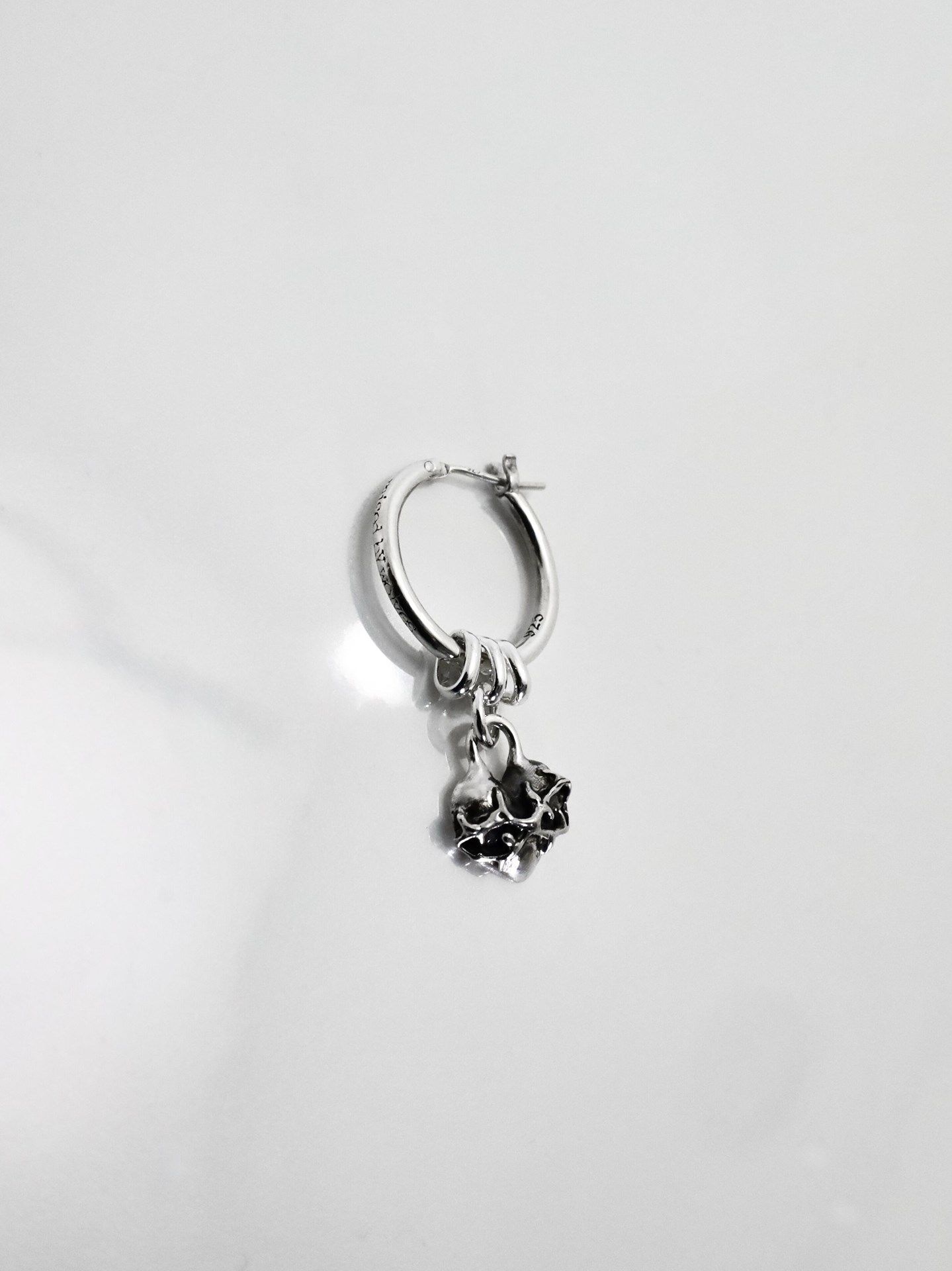 《受注生産》 THIN HOOP -raised by wolves- [LARGE] with OVAL and HEART / レイズド・バイ・ウルヴス シンフープ L ウィズ オーバル&ハート 【注文から2～3週間後入荷予定】