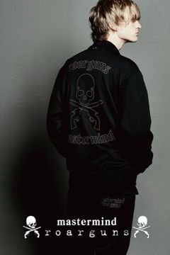 限定TRACK JACKETダンボールジャージ黒【roarguns×MASTERMIND WORLD】