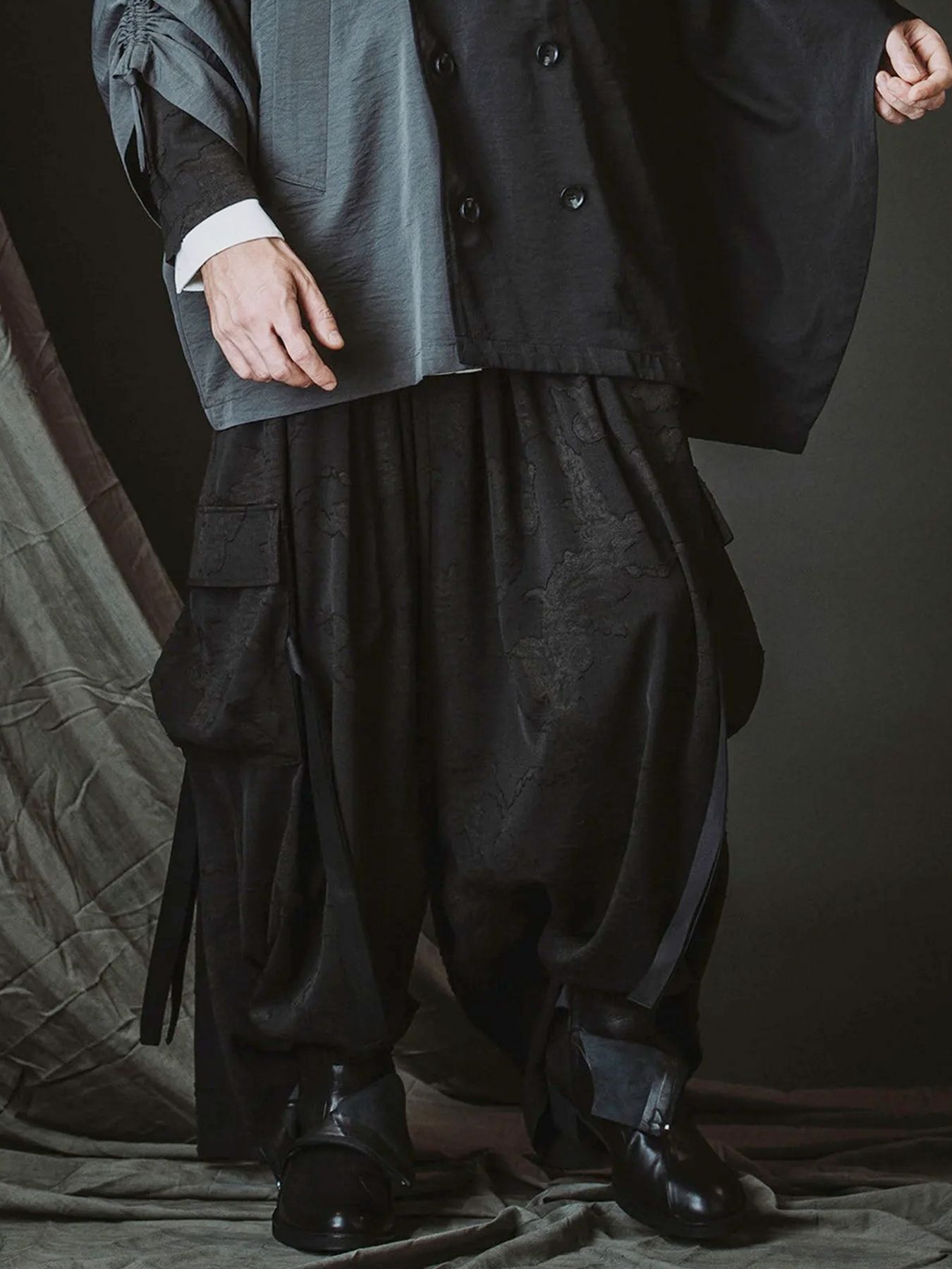 フラッタリングカーゴトラウザーズ / フラワー【NO ID.】