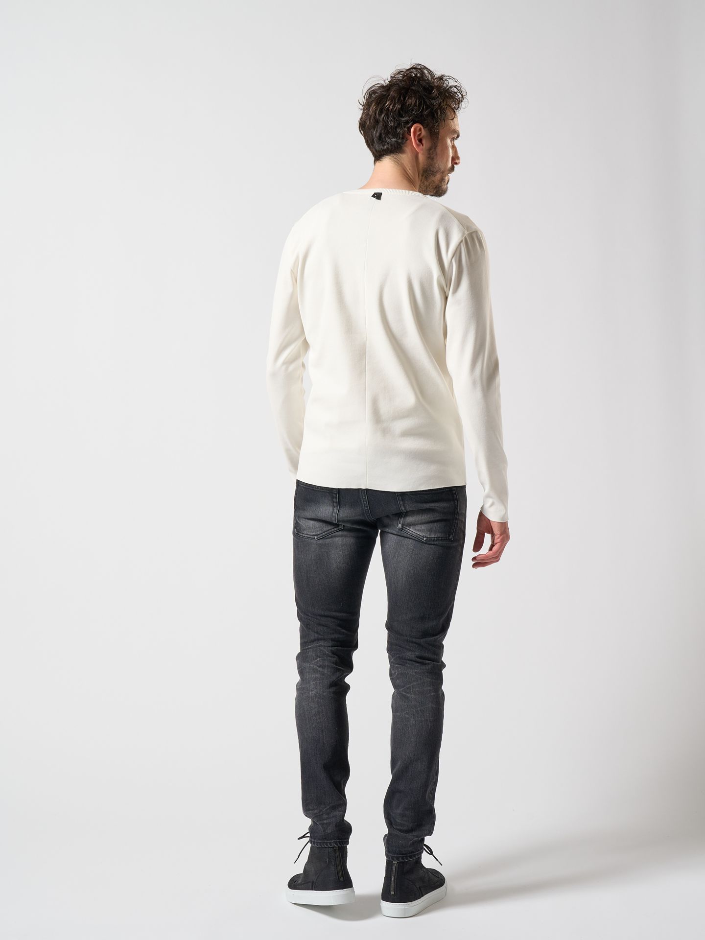 【予約品】 tight straight selvedge denim(used) / タイトストレートデニム / usedブラック