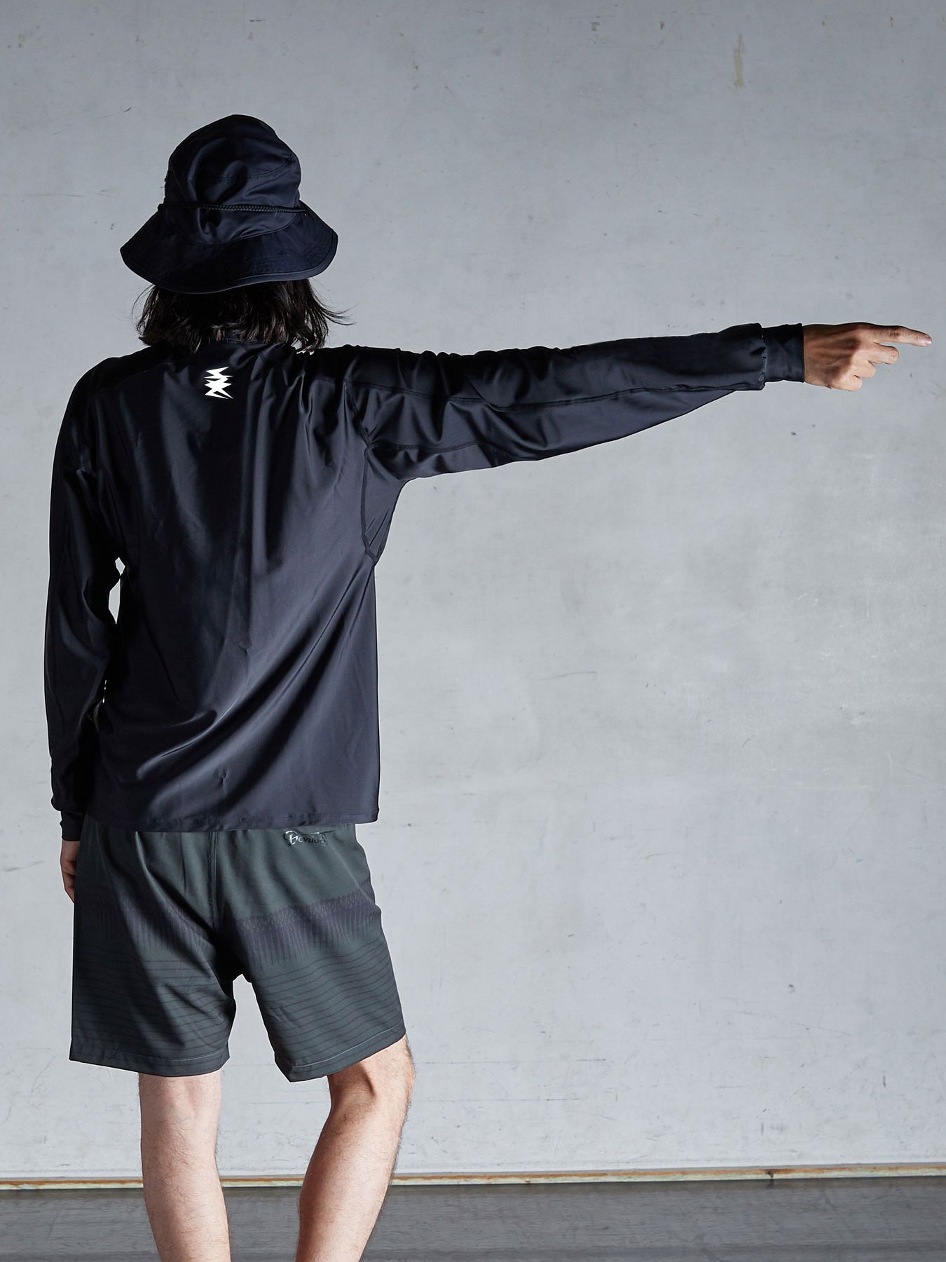 【予約品 11月23日(日) 締切】ARROWHEAD RASHGUARD / ラッシュガード / BLACK×BLACK