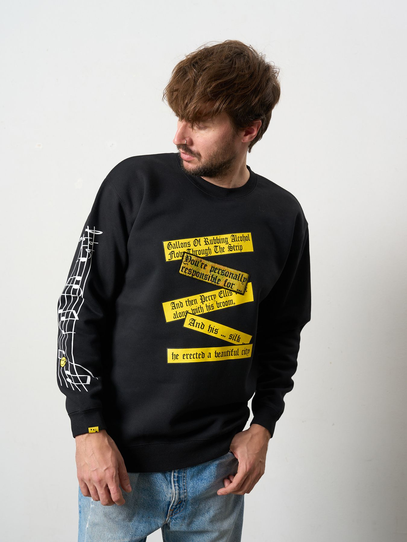 【予約品 5月8日(木) AM10時 締切】 TC裏毛起毛 リリック リボン シークインMUSICプリント スウェットシャツ / ブラック
