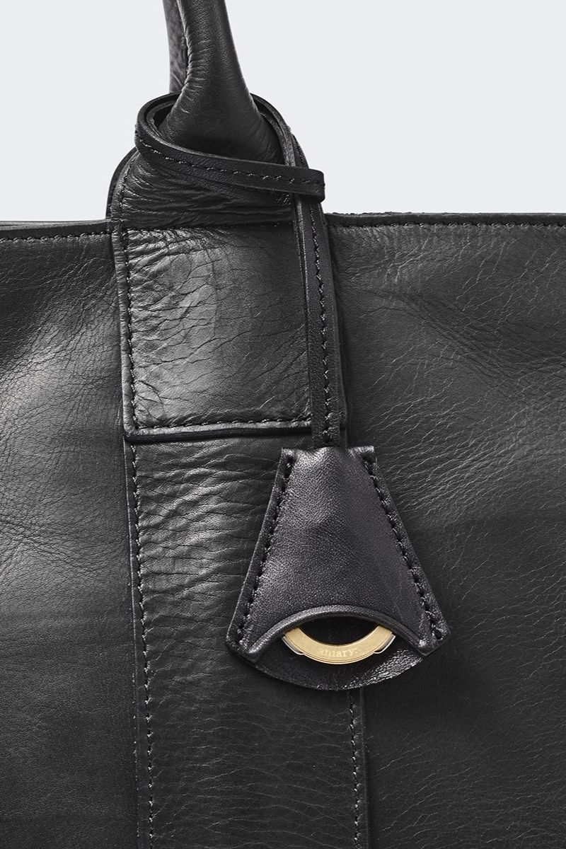 トート Reality Leather / Black 【aniary】