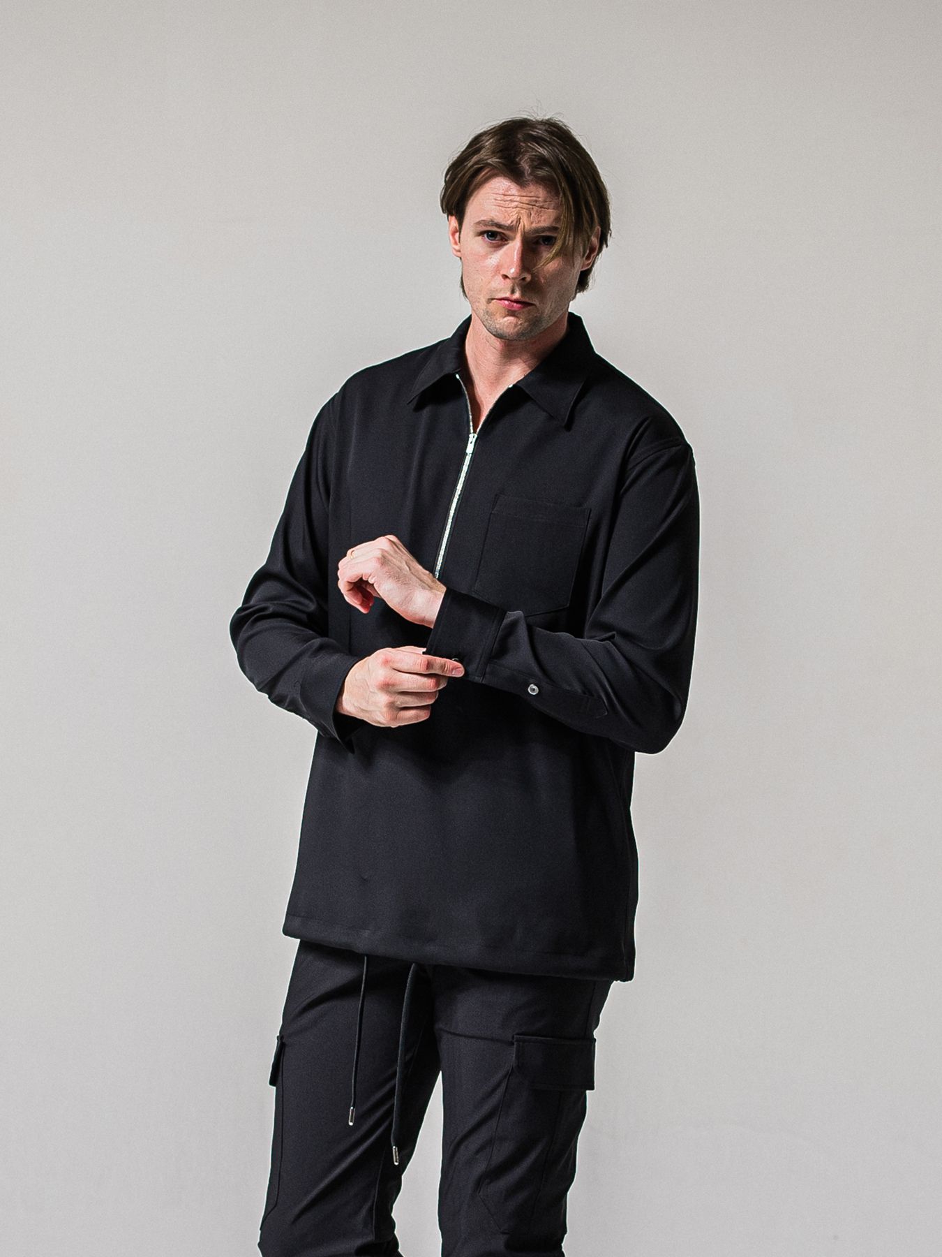 【予約品 11月16日(日) 締切】PULL OVER SATIN SHIRT / ジッププルオーバー サテンシャツ / ブラック