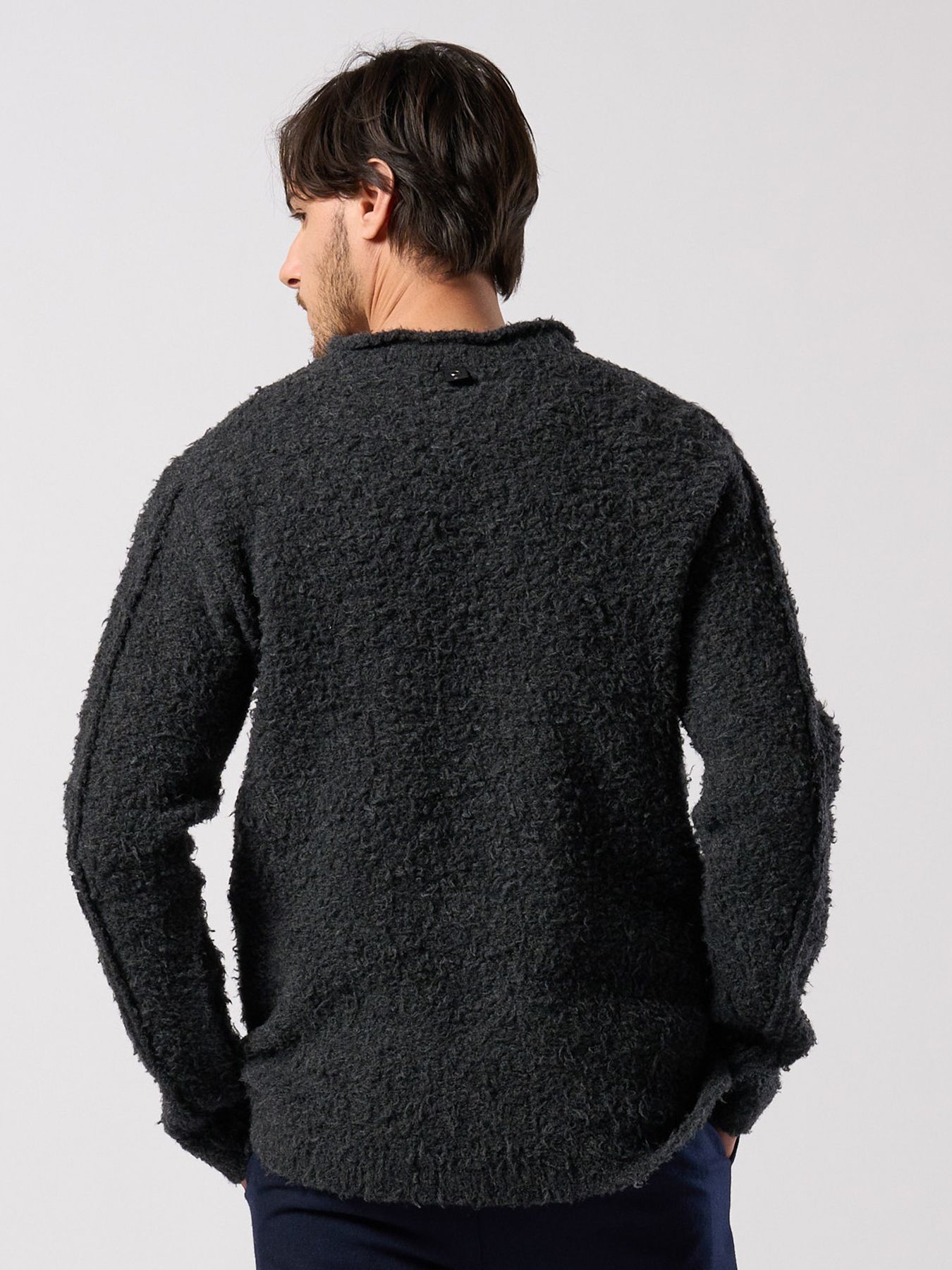 【予約品 4月19日(日) 18時締切】fancy yarn crew-neck knit / クルーネックニット / チャコール