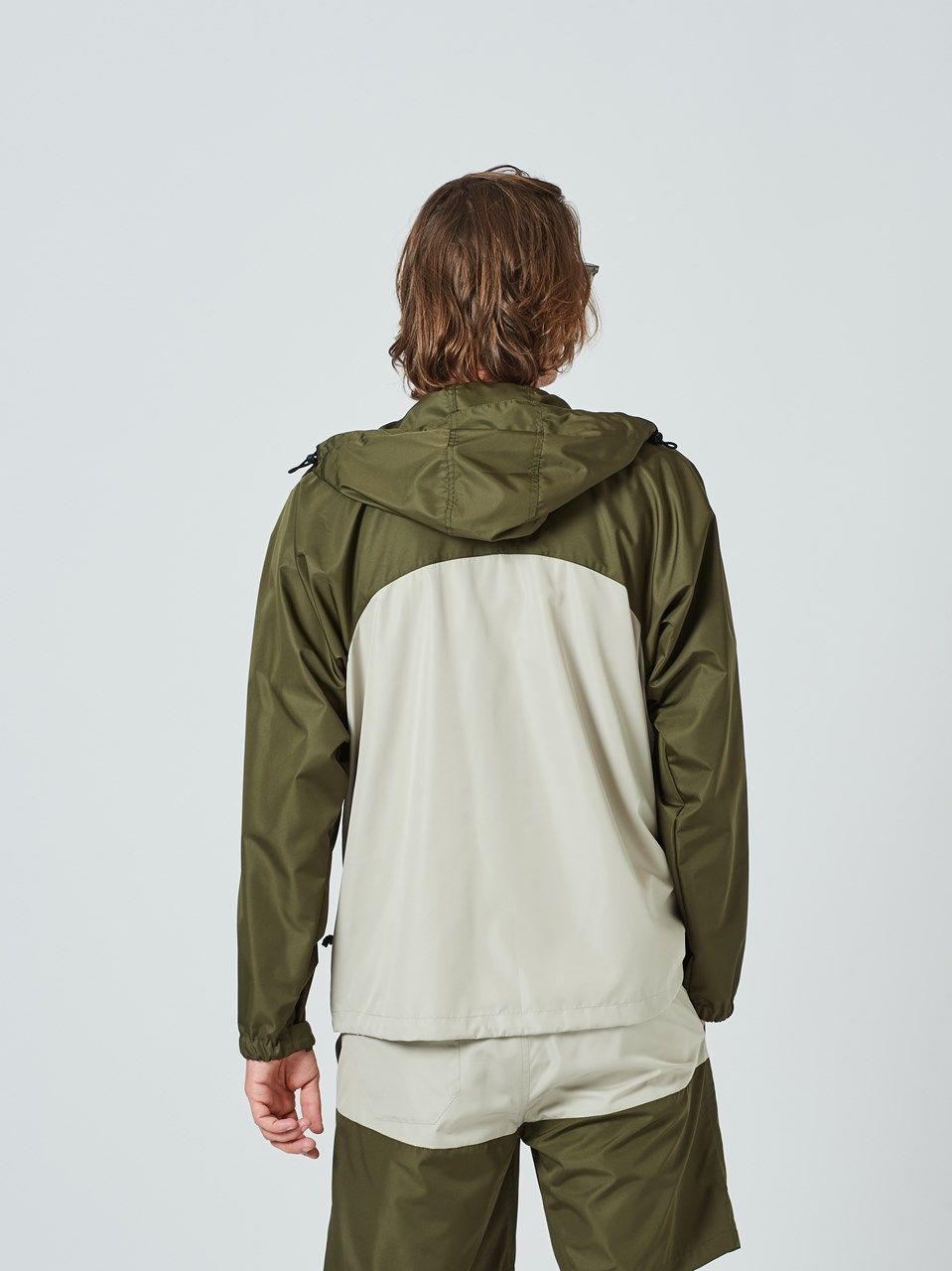 (予約品2023年10月19日18時締め) Light Shell Hooded Jacket / フードジャケット / カーキ