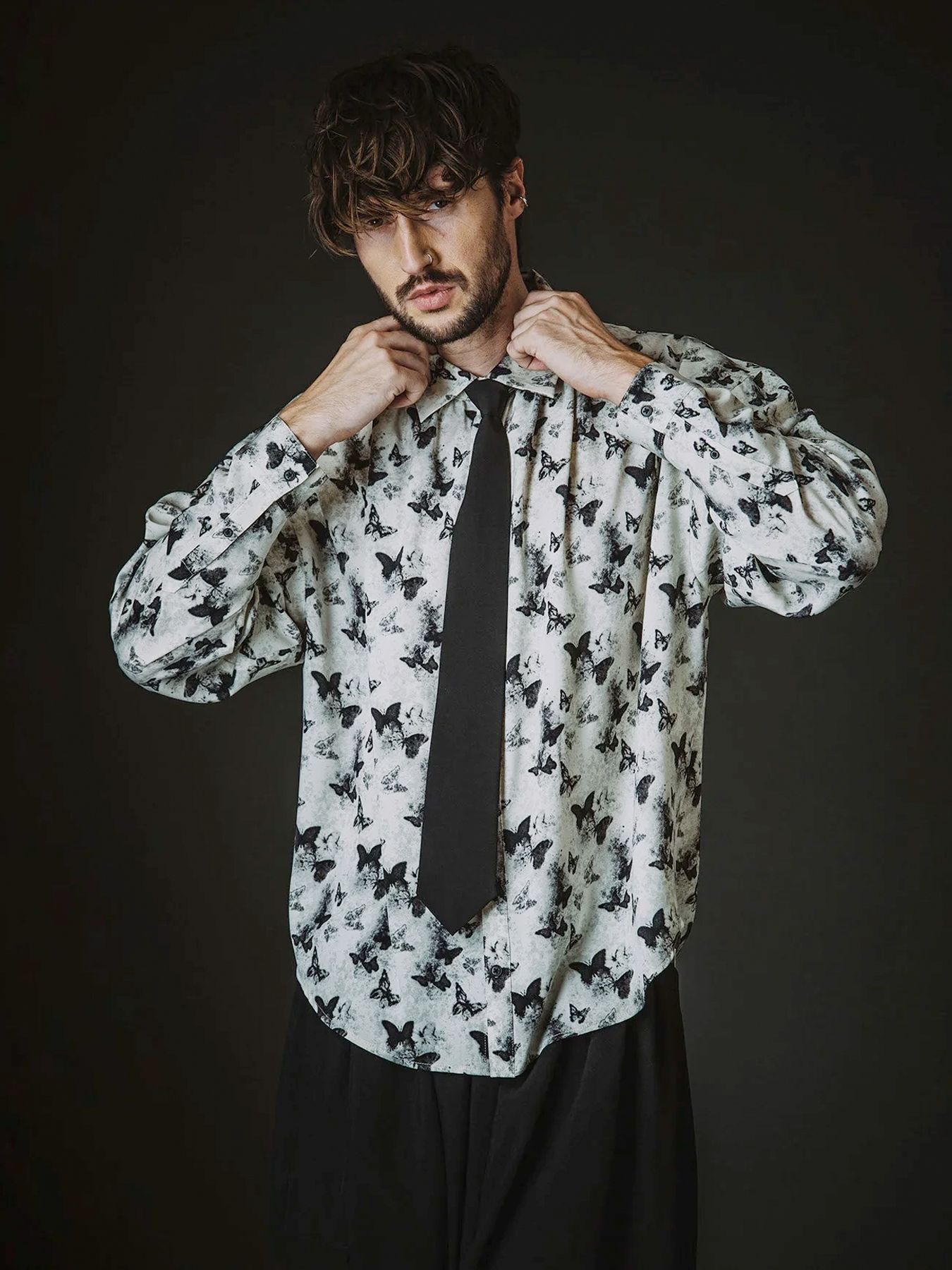 ネクタイ付ネックギャザー BIG シャツ / ホワイト【NOID.】