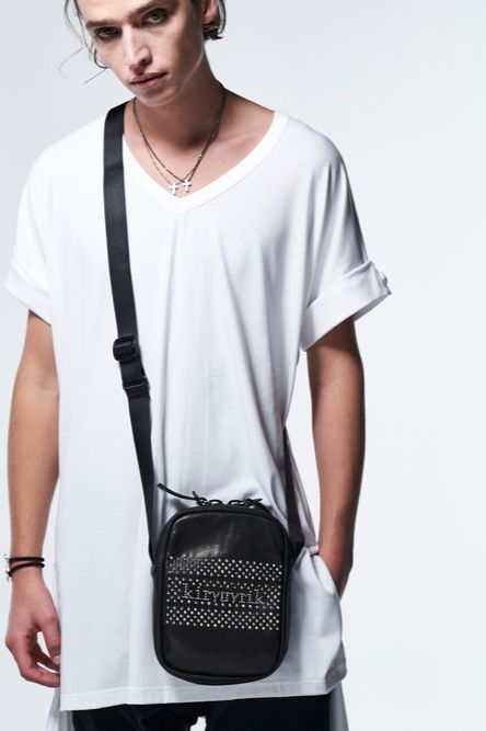 《予約品》 FlareV-T-Shirt / ホワイト 【kiryuyrik】 2023年4月以降入荷予定