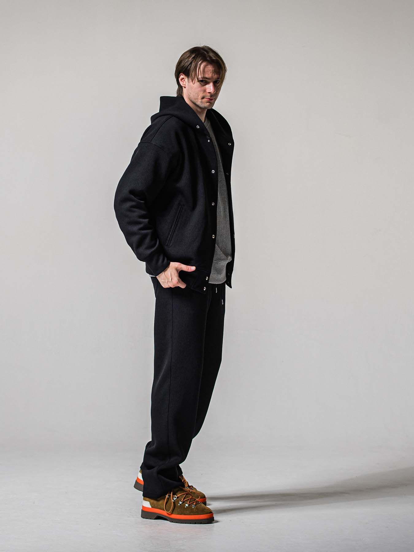 【予約品 11月16日(日) 締切】AZE  WIDE TUCK PANTS / 畔編みニット セミワイドシルエット ワンタック イージーパンツ / ブラック