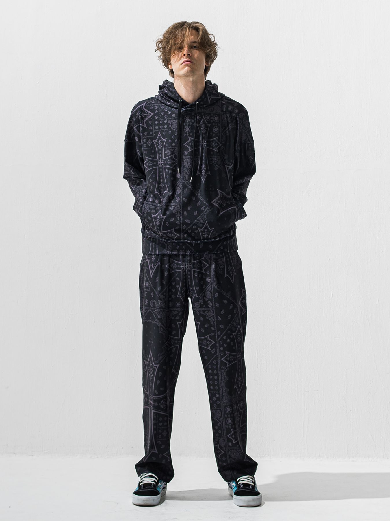 【予約品 9月6日(日) 締切】OVER HOODIE / トリコット オーバーパーカー / クロスブラック