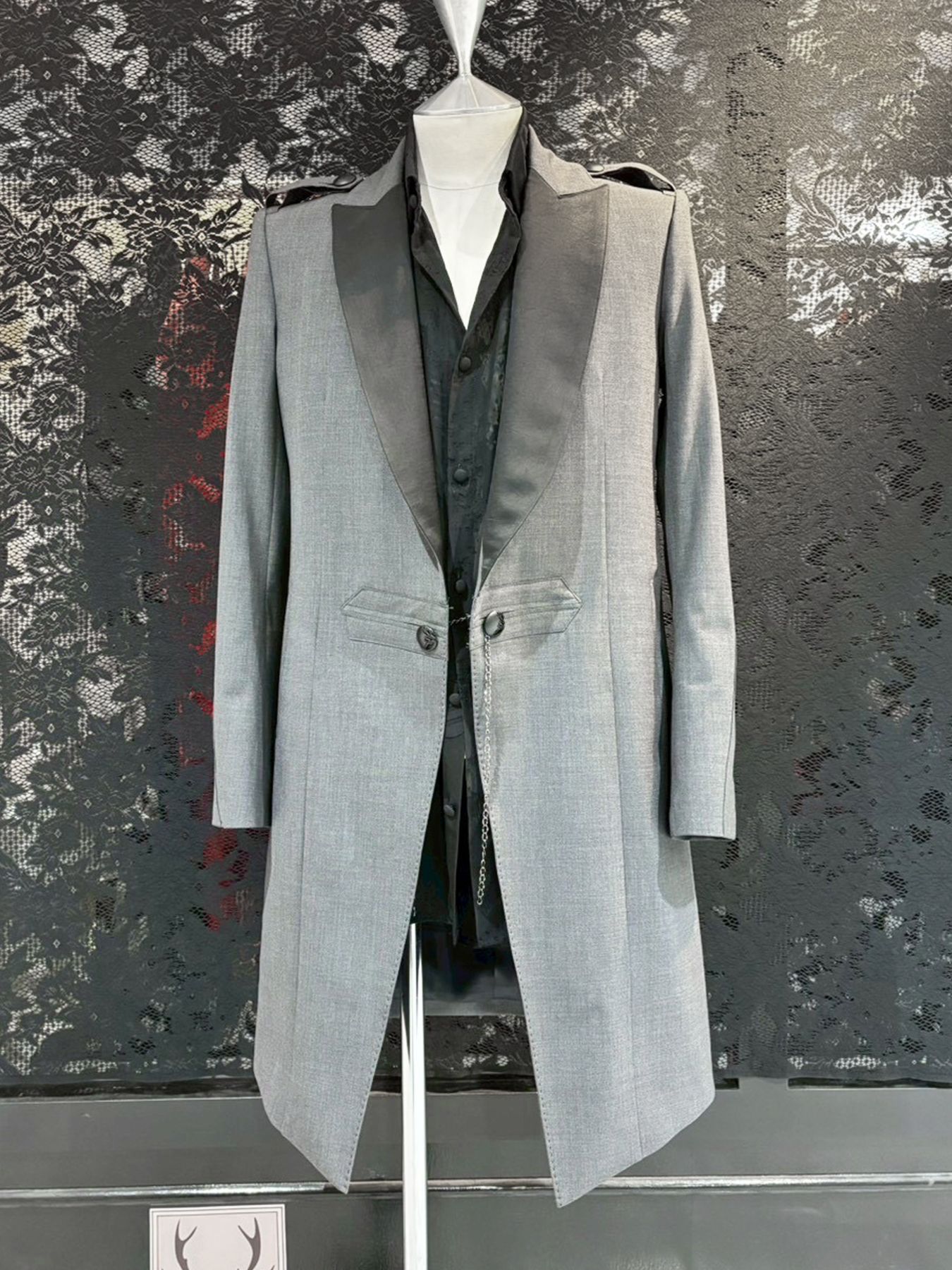 【予約品 1月4日(日) 締切】Goth Jacket / ゴスジャケットチェーン付きボタン  / グレー