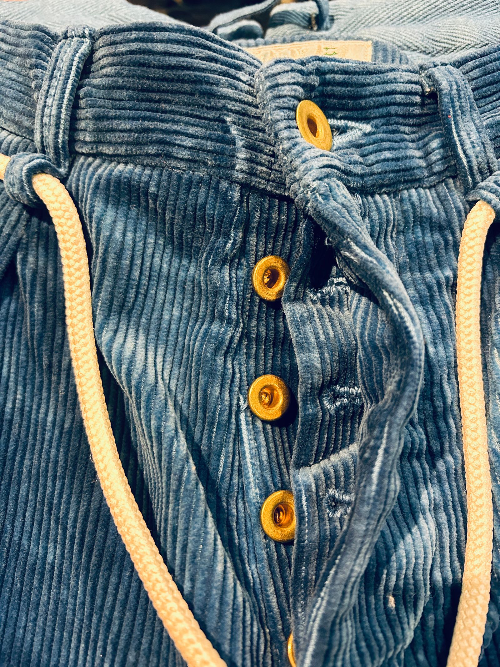 ワンタックコーディロイワイドパンツ ブルー /アレフルード