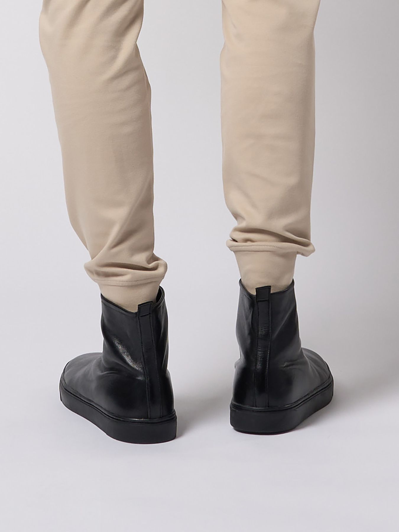 【予約品 9月23日(火) 締切】front zip bootie / フロントジップ ブーティー / ブラック
