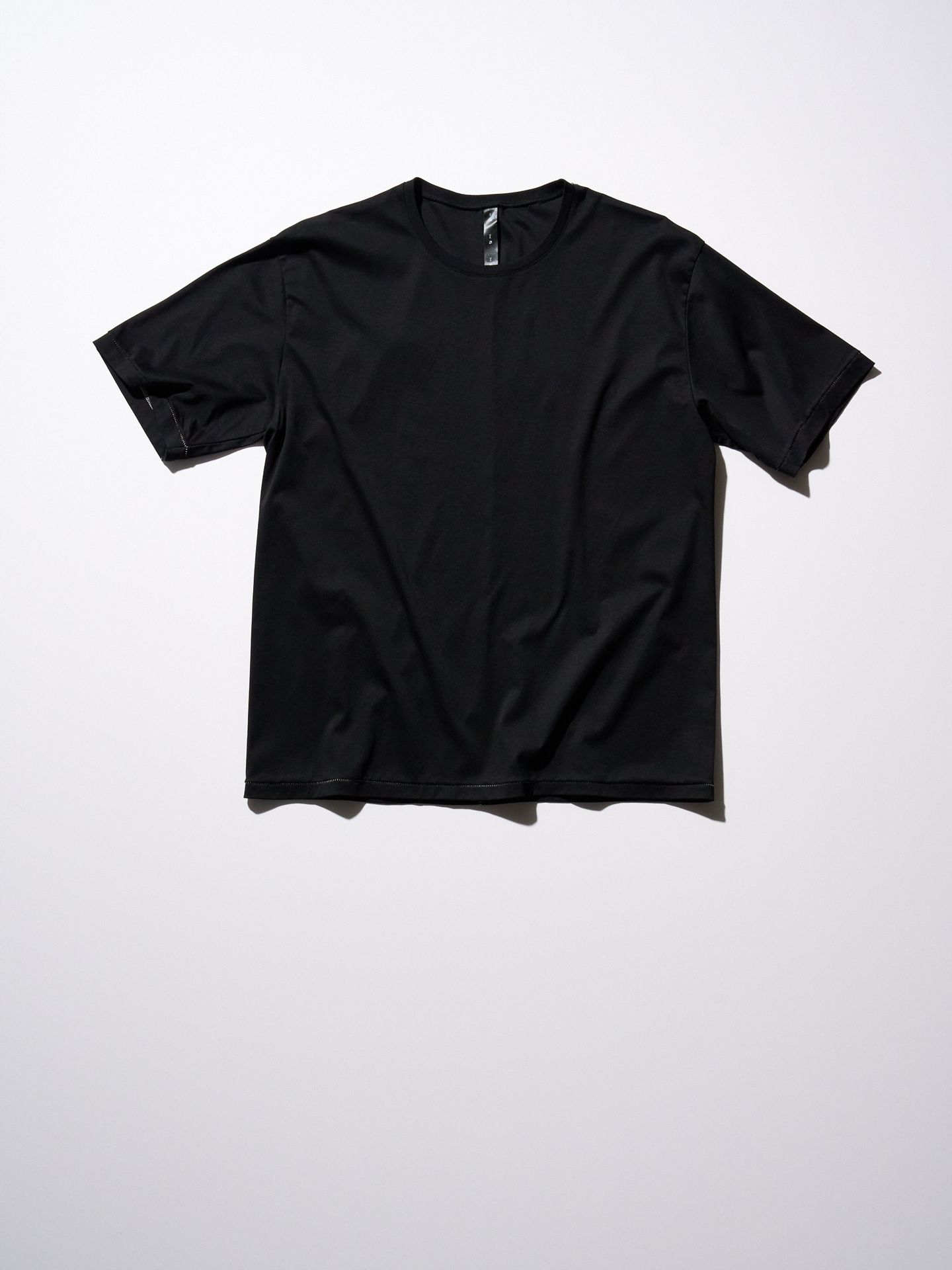 【予約品9月19日 10時締め】 silk touch ladder-st S/S  / Tシャツ / ブラック×ホワイト