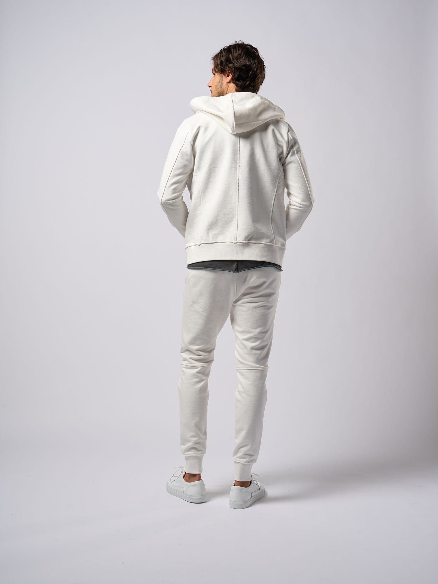 【予約品9月19日 10時締め】 basic zip-up parka  / ジップパーカー / ホワイト