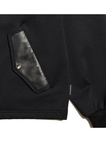 《予約品8月31日 締め》 RUBBER JERSEY A バックにANGEL CROSSGUNスワロ付き / ブルゾン / ブラック 【roarguns 】 2024年2月入荷予定