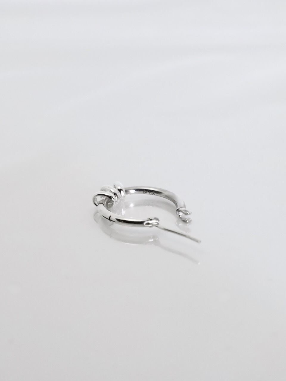 《受注生産》 CROSS THIN HOOP [LARGE] with OVAL / クロスシンフープピアス L ウィズ オーバル 【注文から2～3週間後入荷予定】
