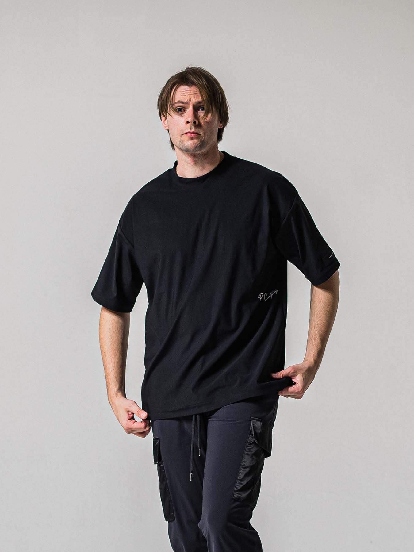 【予約品 11月16日(日) 締切】SIDE RC OVER T / サイドロゴプリント オーバーサイズ ナイロンTシャツ / ブラック