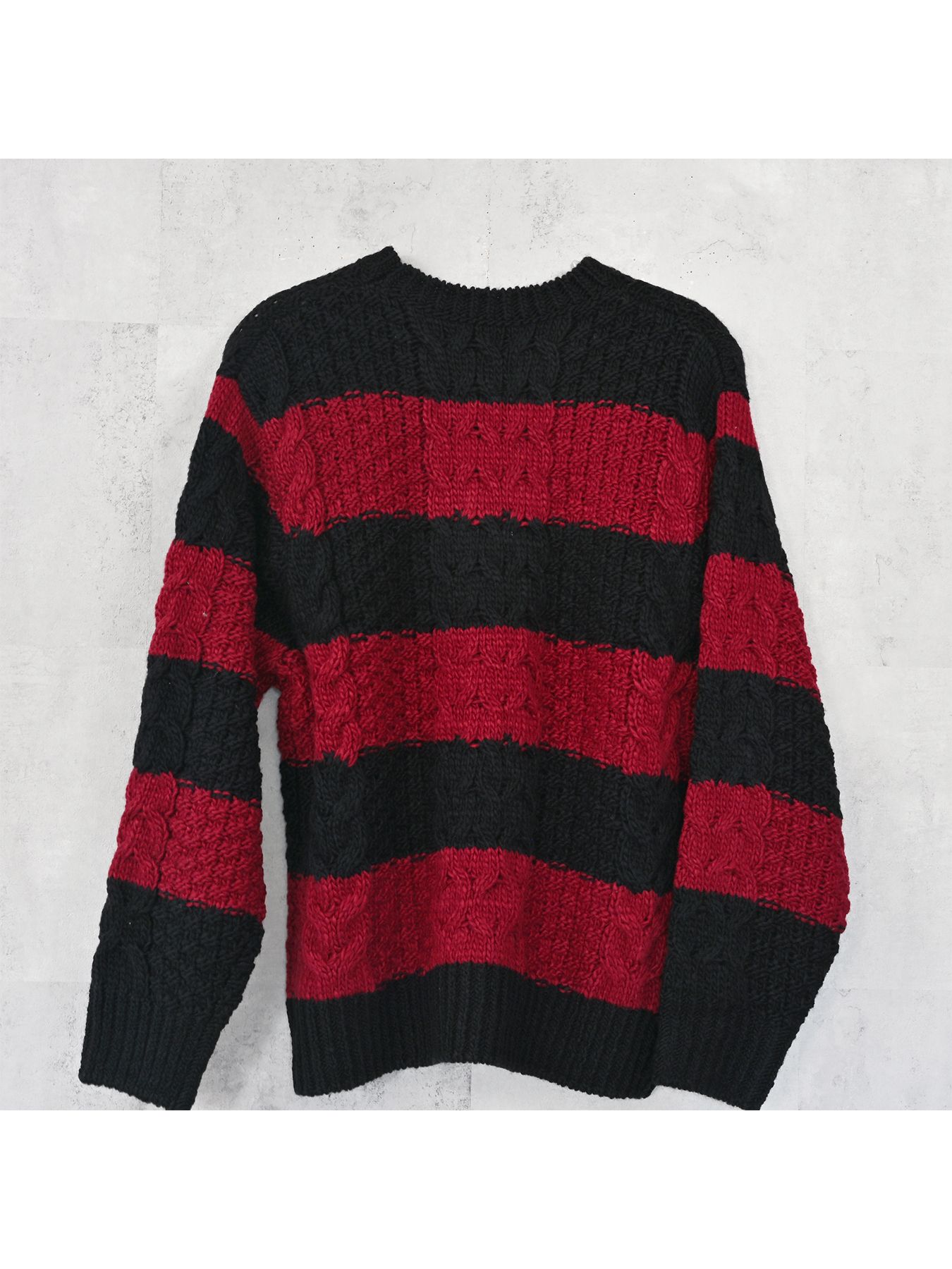【予約品 9月6日(日) 締切】CABLE LAW SWEATER / ケーブル編みローゲージセーター / ブラック×レッド
