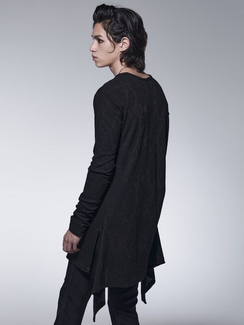《予約品》 FlareV-NeckT-Shirt / パイソンジャガード織 Vネックフレアー長袖T/ ブラック 【kiryuyrik】 9月以降入荷予定